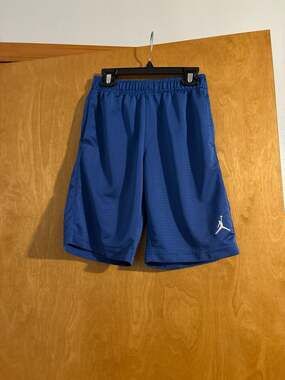 Jordan Boys Blue Mesh Basketball Athletic Shorts Size 8-10 Years
